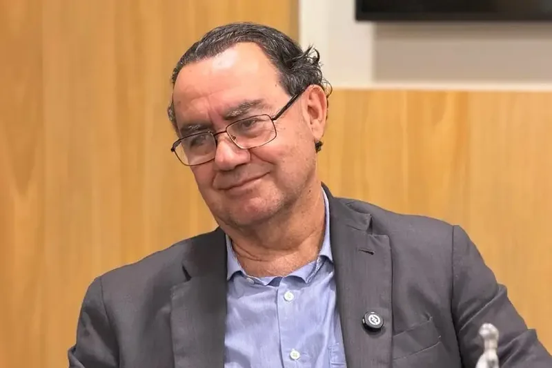 Augusto Cury diz que manterá o Pix, mas não detalha mudanças