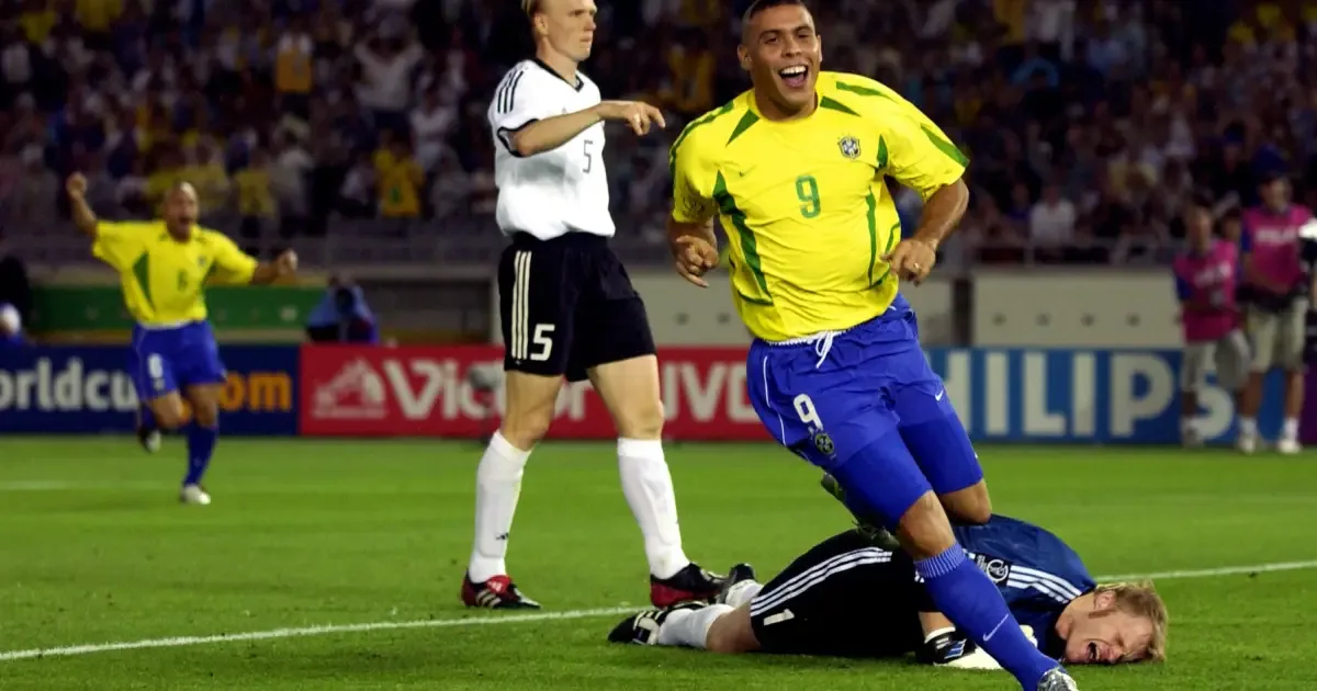 Ronaldo completa 50 anos com trajetória marcada por títulos e superação