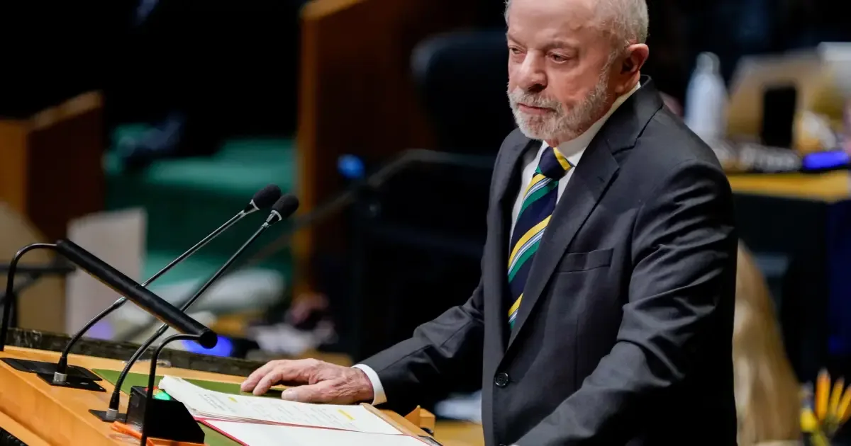 Lula lidera primeiro turno, mas empata com Flávio no segundo