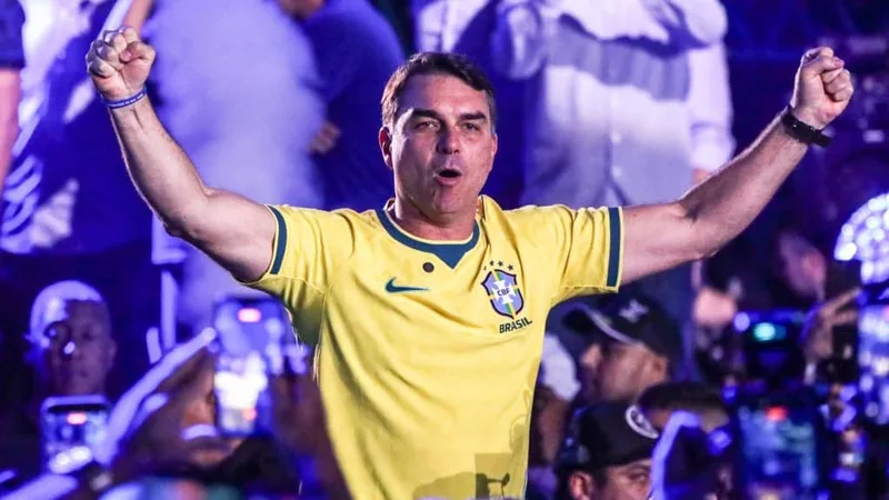 Flávio Bolsonaro critica Flamengo após clube se opor à proibição das bets