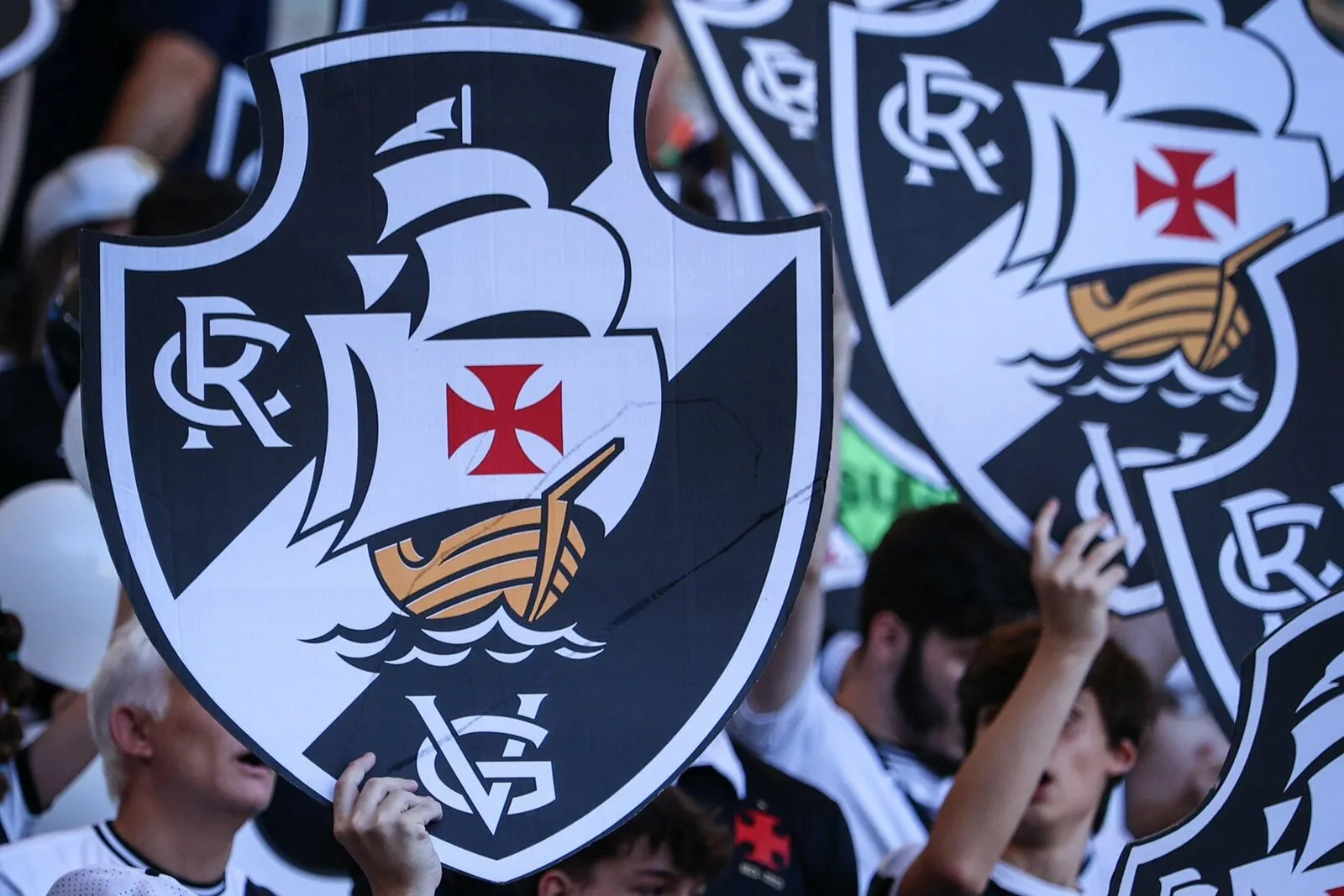 Anresf avalia influência financeira e familiar na compra da SAF do Vasco