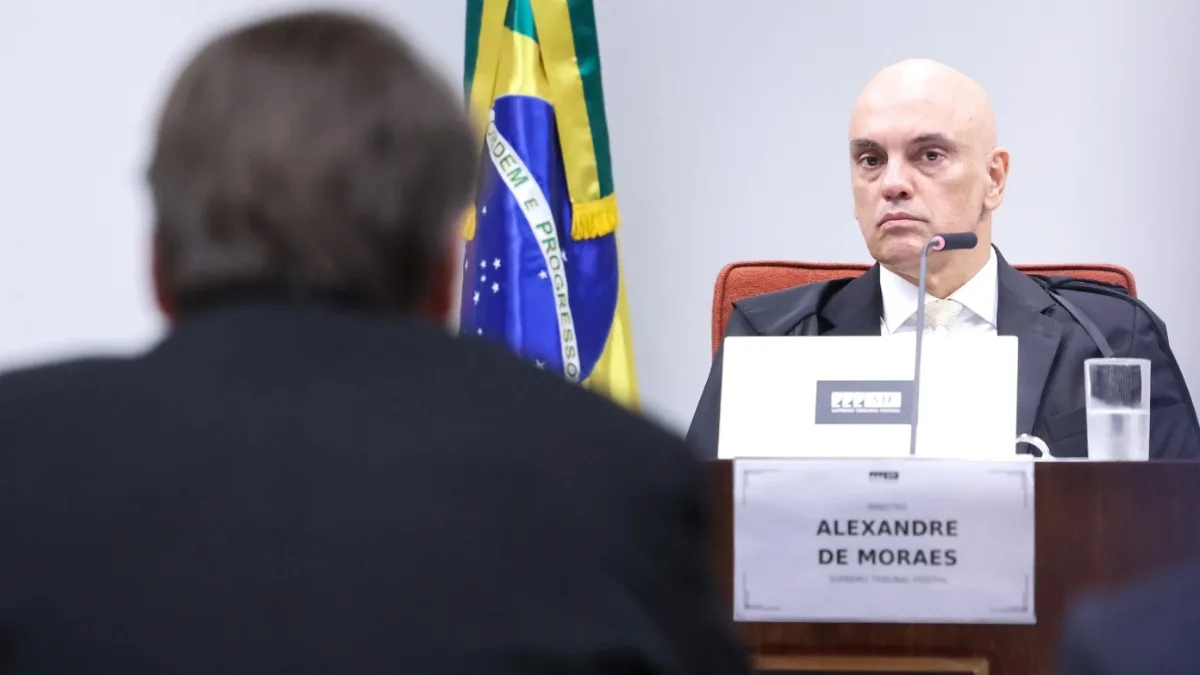 Moraes se declara impedido em recurso que pede liberdade de Bolsonaro