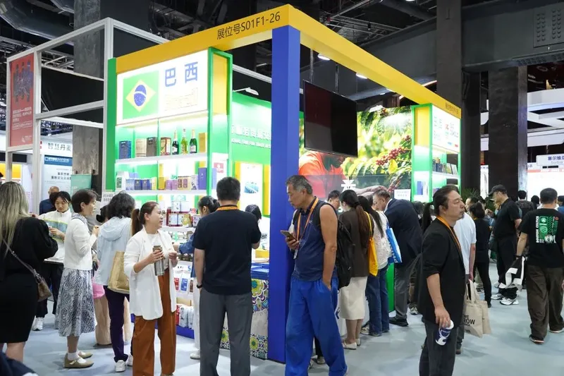 Feira em Beijing amplia negócios de serviços entre China e América Latina