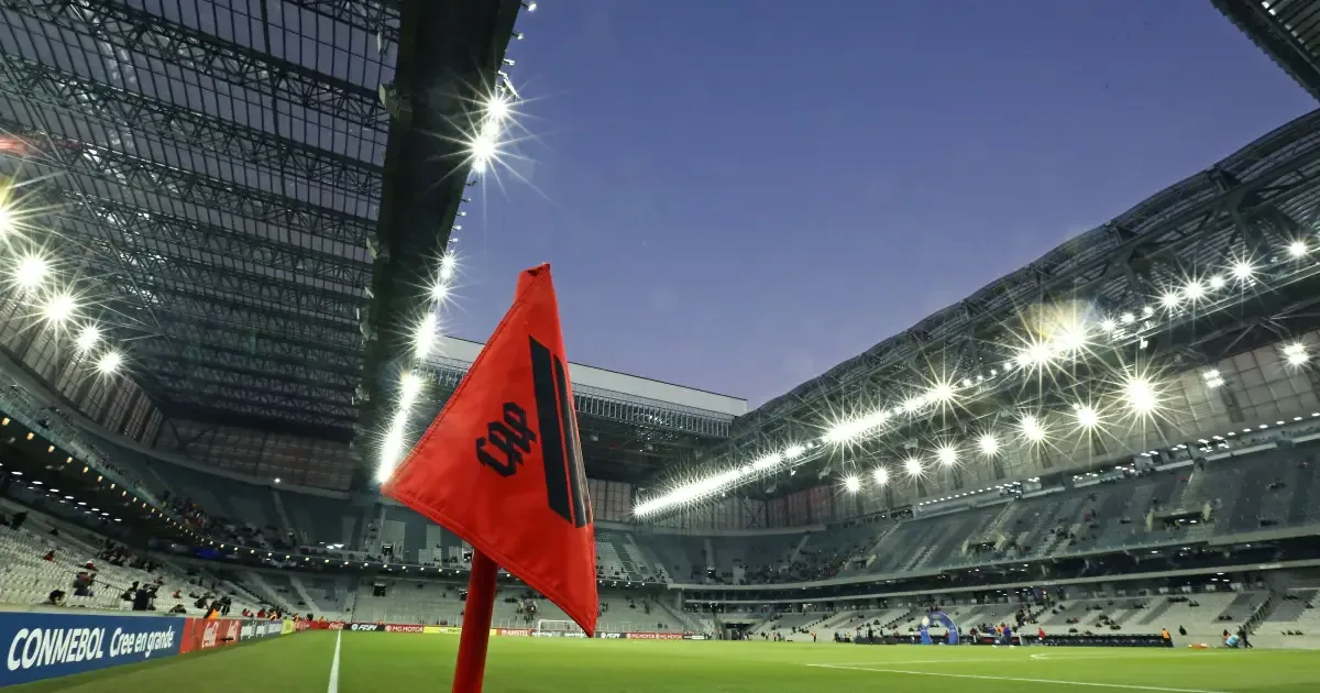 Athletico-PR e Bahia duelam pela 28ª rodada do Brasileirão