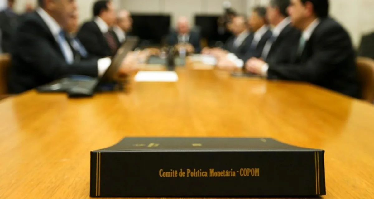 Ata do Copom e IPCA-15 estão entre os destaques da agenda econômica