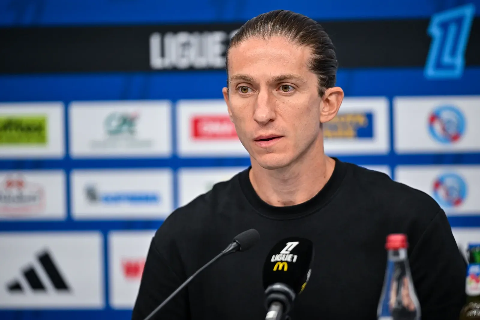 Filipe Luís critica arbitragem após empate do Monaco com o Strasbourg