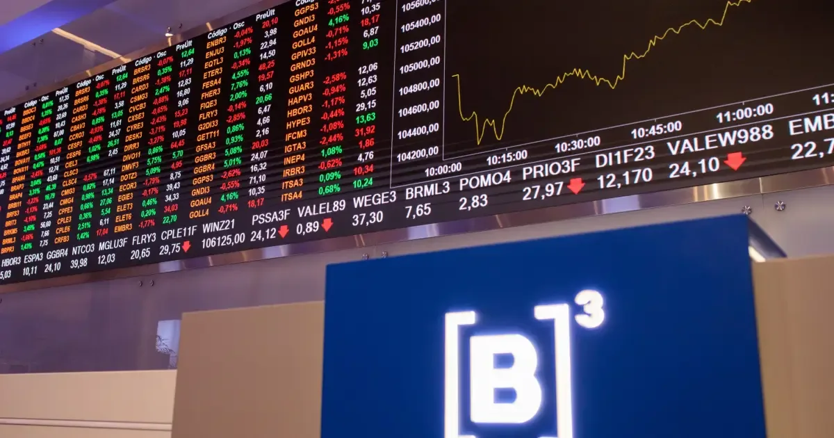 Ibovespa cai 0,41% e fecha a 185,2 mil pontos nesta sexta-feira