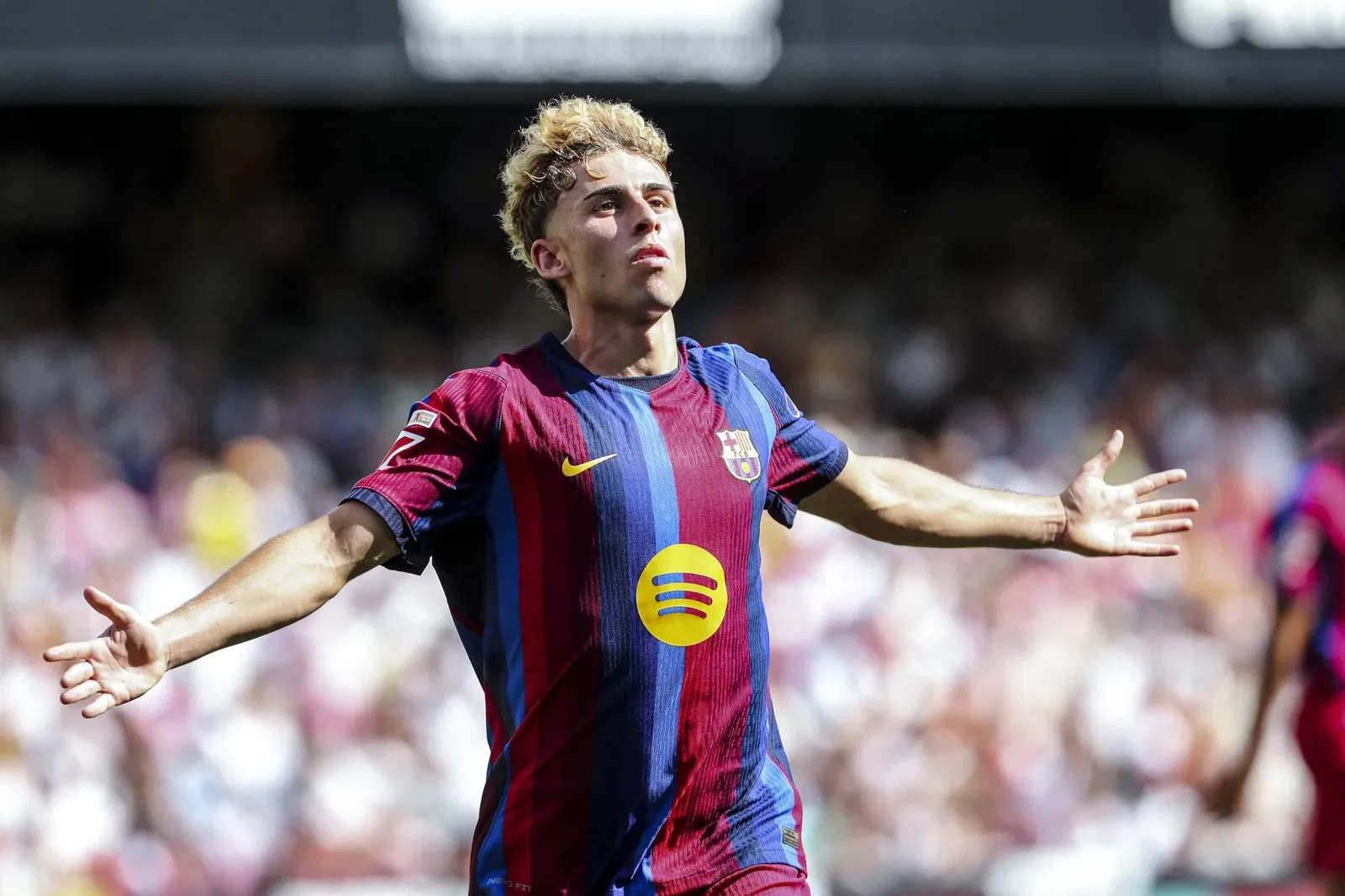 Fermín López amplia espaço no Barcelona após goleada sobre o Valencia