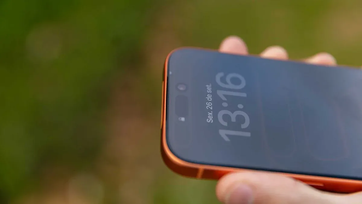 Siri com Apple Intelligence ganha app próprio e ações no iPhone