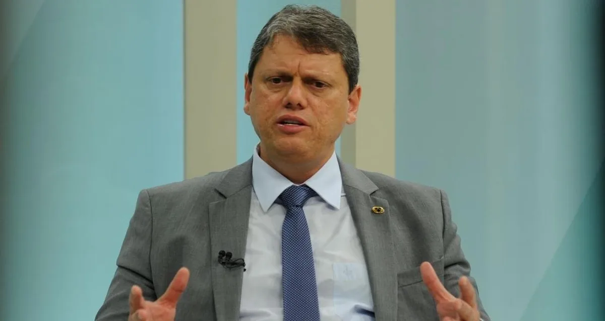 Tarcísio cobra apuração no STF e afirma que ninguém está acima da lei