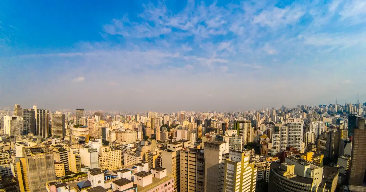 São Paulo esquenta no sábado enquanto Sul tem risco de temporais