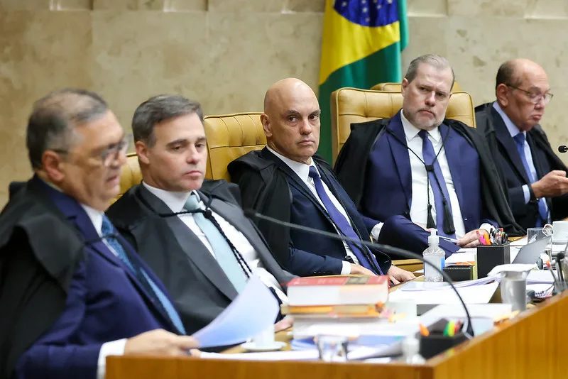 Divergência no STF opõe voto de Fachin a benefício para Alexandre