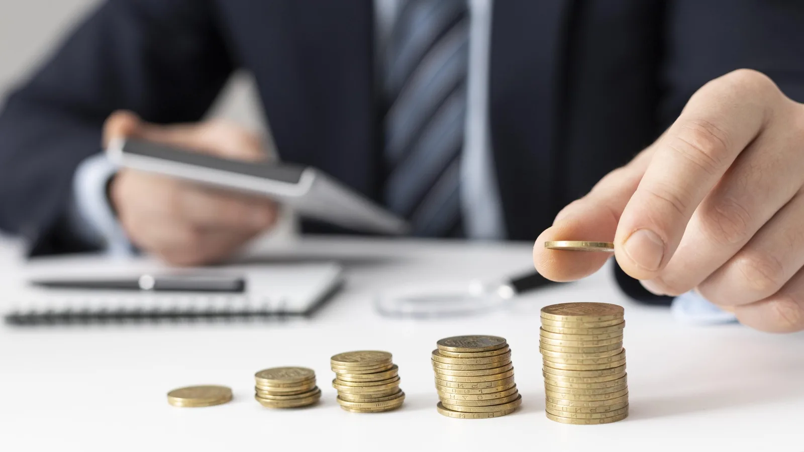 STJ define honorários por equidade ao excluir contribuinte de execução fiscal