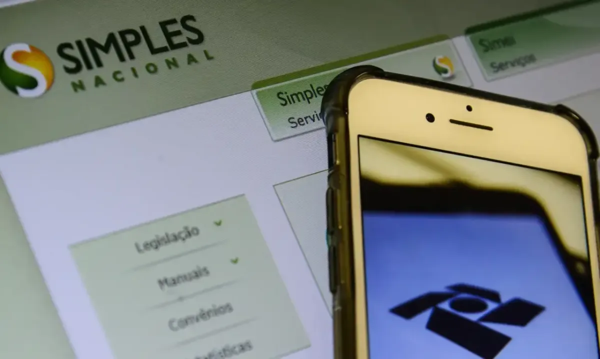 Empresas do Simples terão janela para escolher recolhimento de IBS e CBS