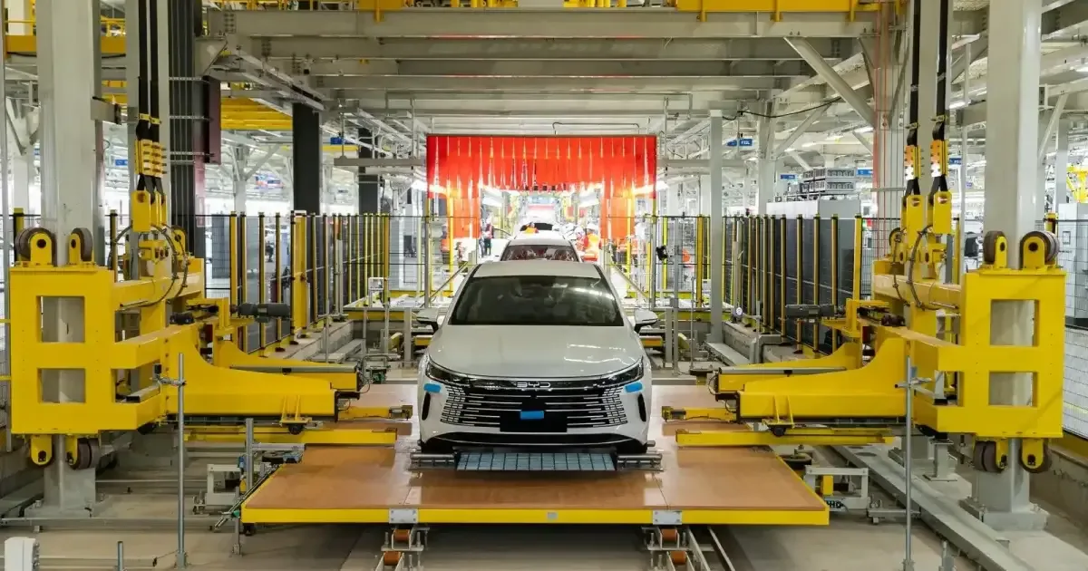 China mira 70% de carros de nova energia até 2030