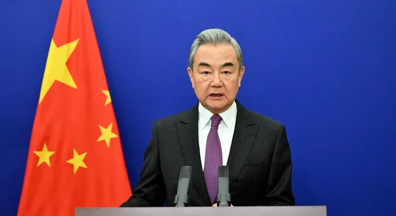 Wang Yi e Marco Rubio discutem próximos contatos entre China e Estados Unidos