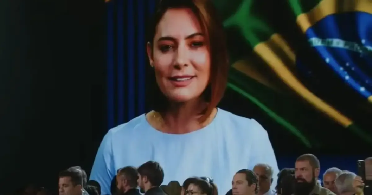 Michelle Bolsonaro chega ao Senado após campanha marcada por restrições
