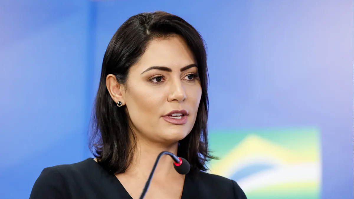 Mendonça recebe apoio de Michelle enquanto enfrenta acusações no STF