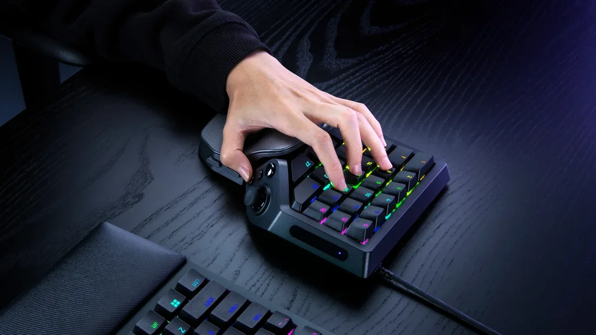 Razer anuncia teclado Tartarus V2 Pro com 31 botões programáveis