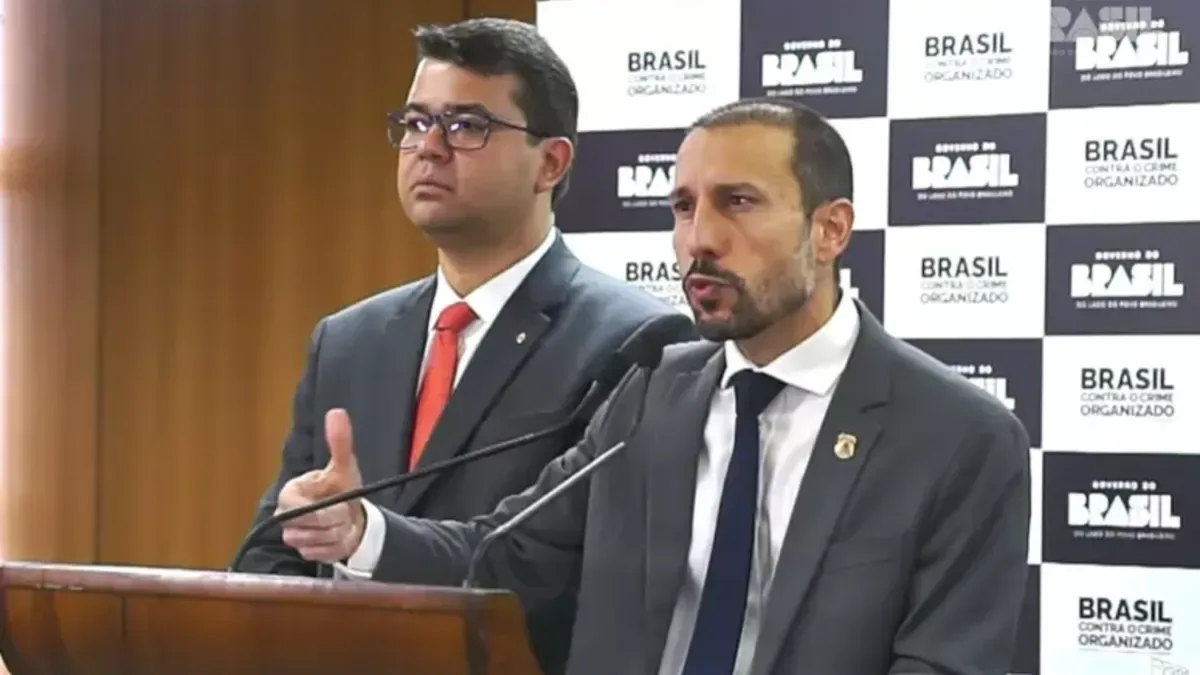 Diretor-executivo da PF reafirma apoio a Andrei Rodrigues em cerimônia