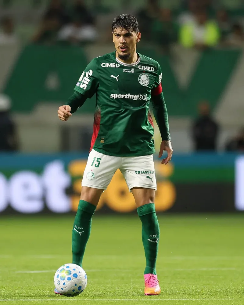 Palmeiras enfrenta LDU sem Gustavo Gómez e aposta em retrospecto de 2026