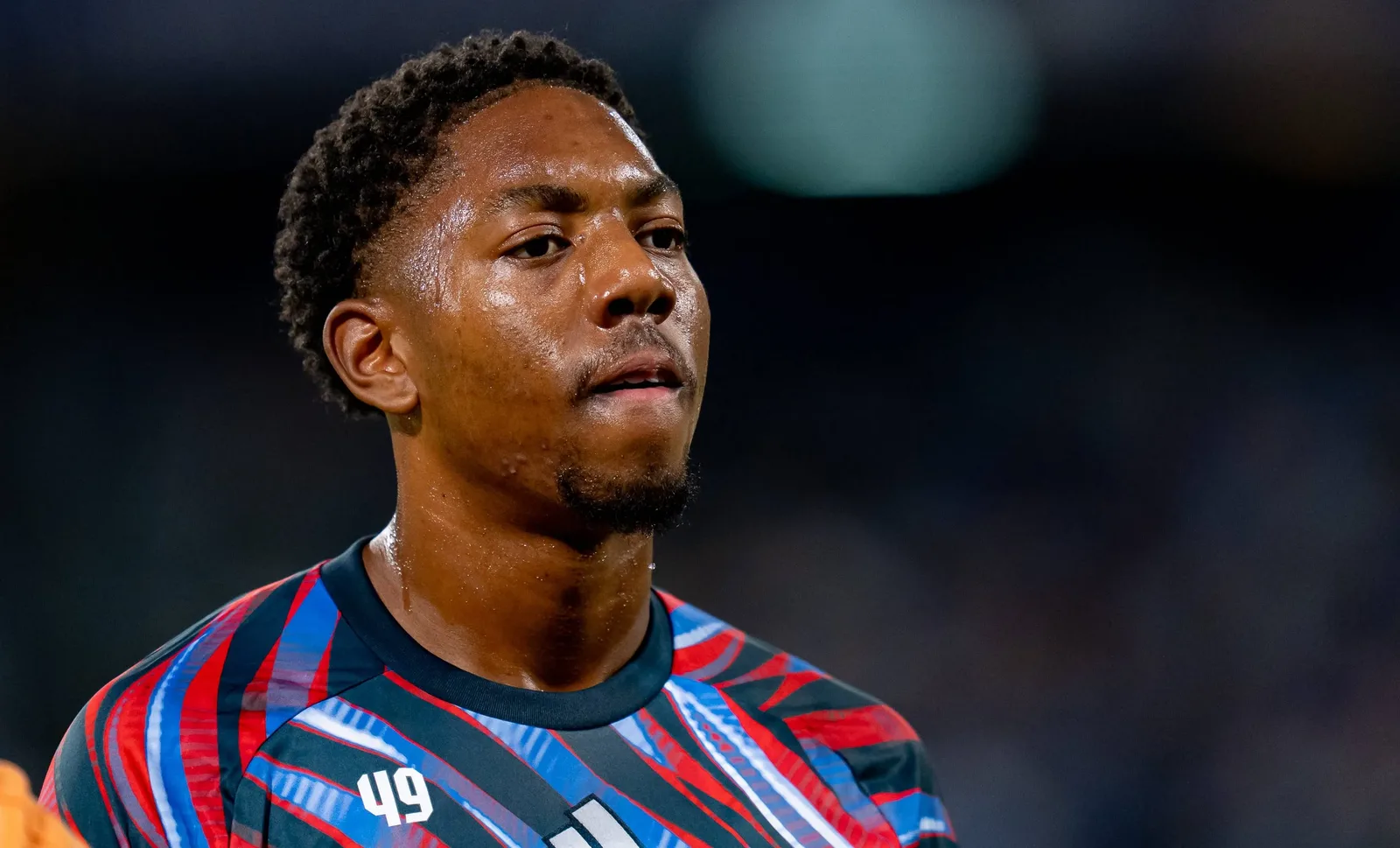 Lewis-Skelly usa budismo e diário para controlar a pressão no Arsenal