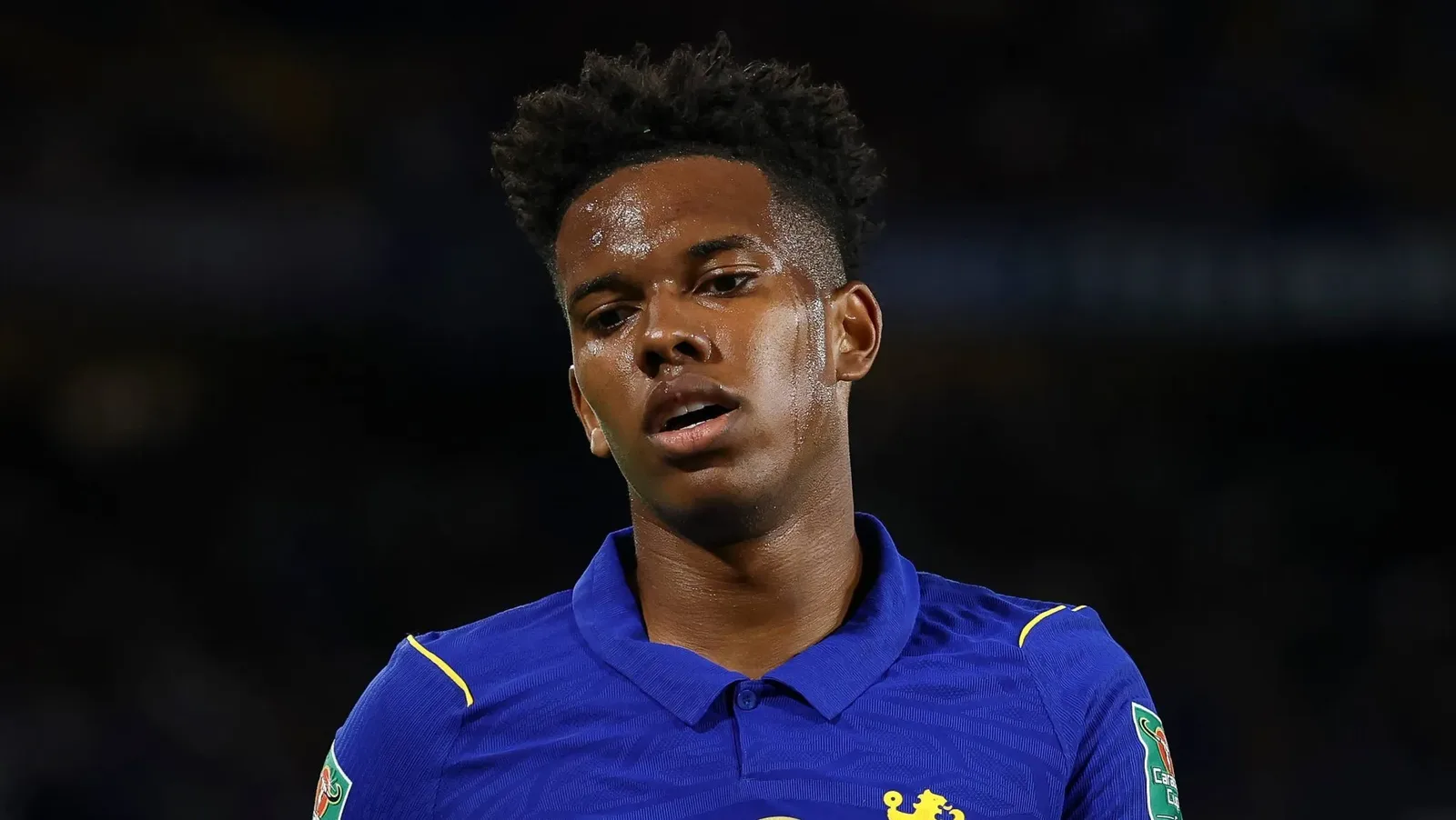 Chelsea mantém Estêvão nos planos apesar de interesse do Barcelona