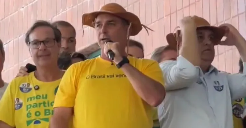 Flávio Bolsonaro mantém maior rejeição entre nomes avaliados pela Quaest