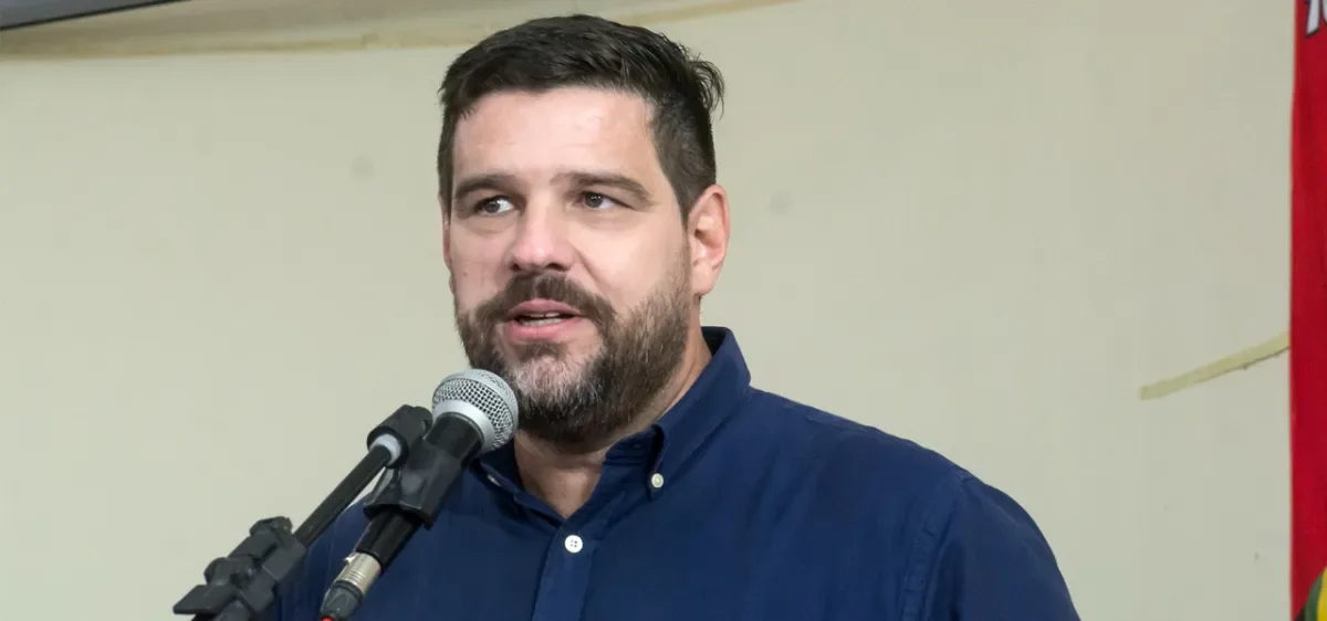 Jurista cobra reação de Fachin diante de crise entre STF e Polícia Federal