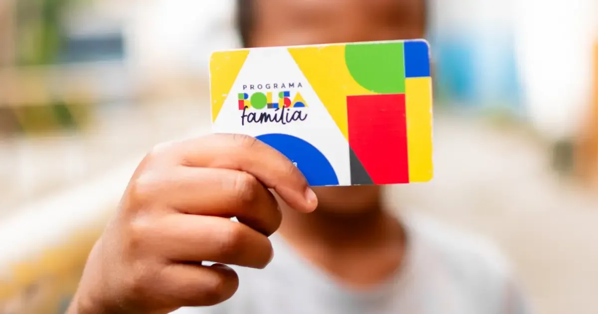Anúncios do Bolsa Família e de remédios no SUS geram dúvida eleitoral
