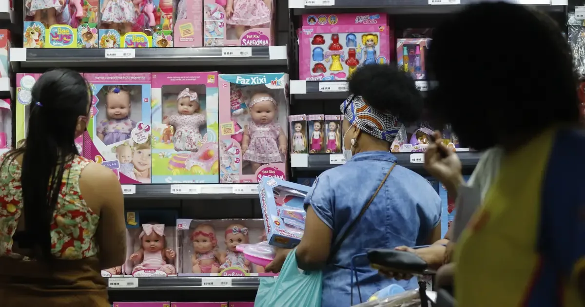 Brinquedos lideram intenção de compra para o Dia das Crianças