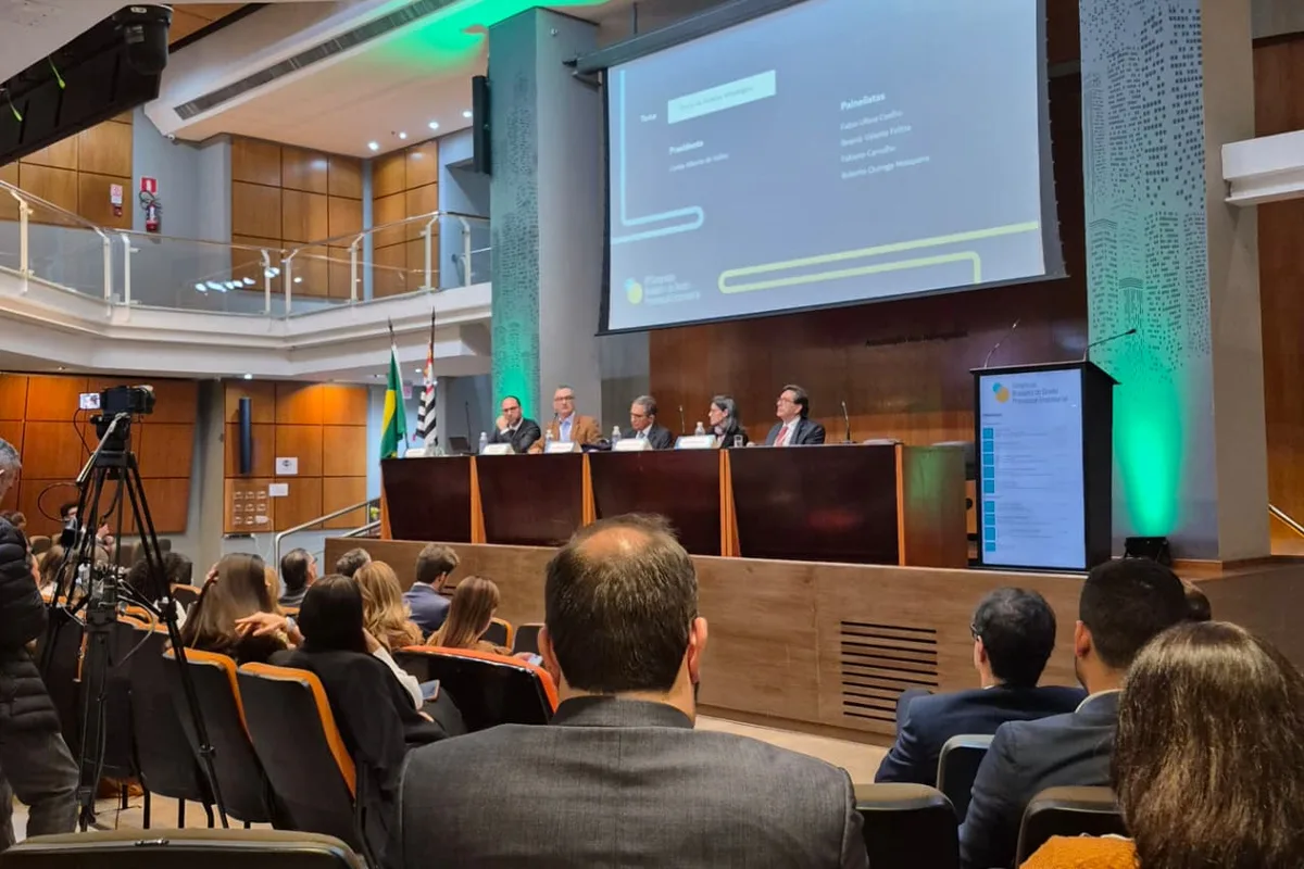 Debate aponta uso de dívidas tributárias para obter vantagem no mercado