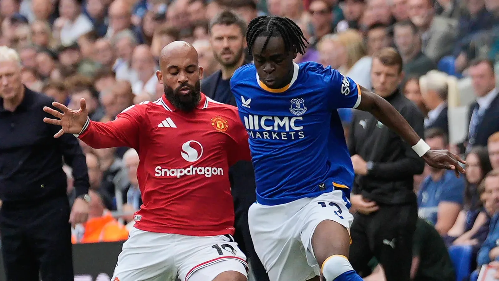 United deixa vitória escapar nos acréscimos em empate com o Everton