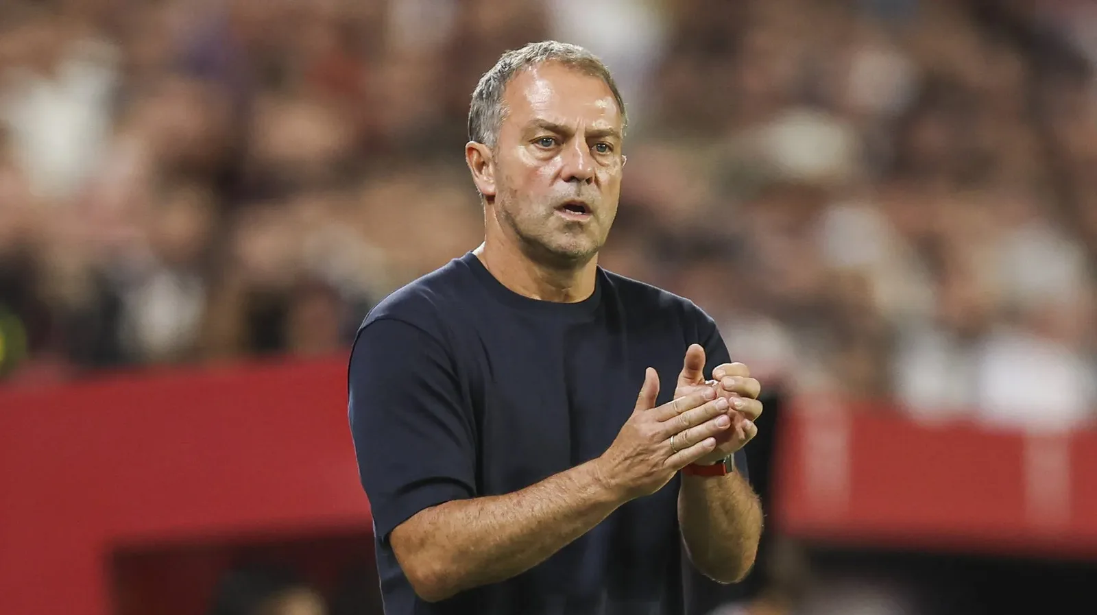 Barcelona encaminha novo contrato de Marc Bernal até 2031