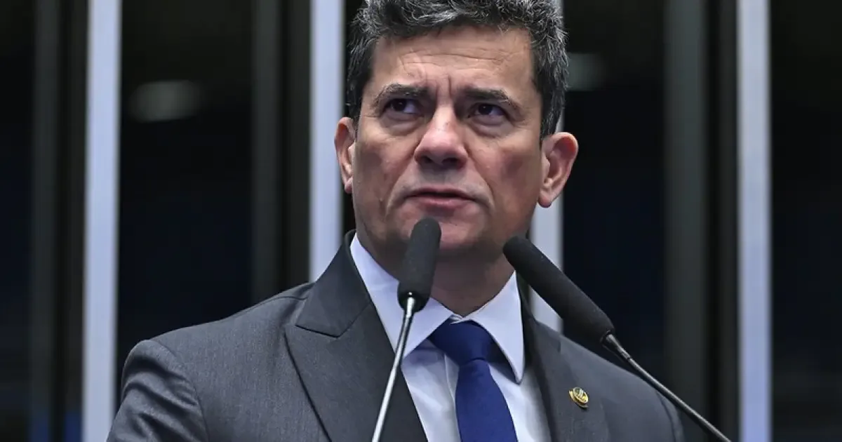 Moro critica Lula e relaciona crise no STF ao desmanche da Lava-Jato