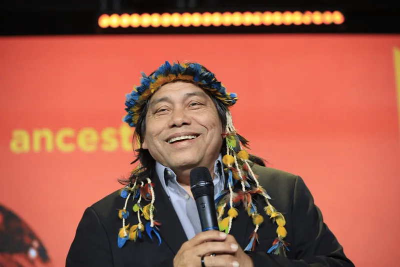 Daniel Munduruku critica possível eleição de Flávio Bolsonaro à Presidência
