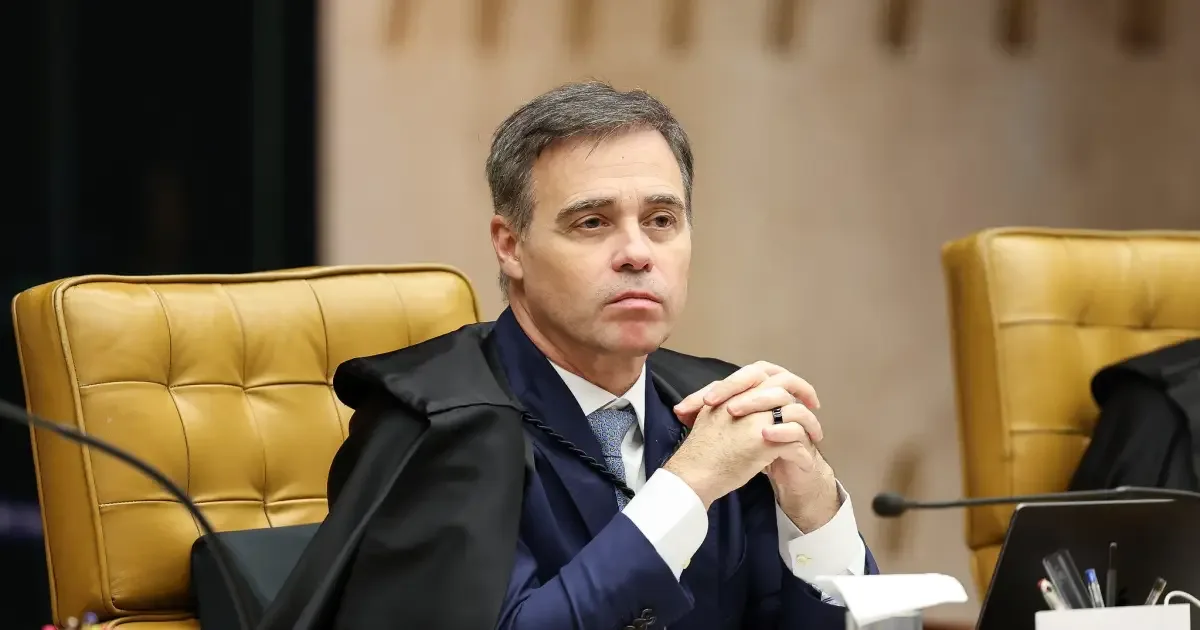Mendonça diverge e vota pela absolvição de Eduardo Bolsonaro no STF