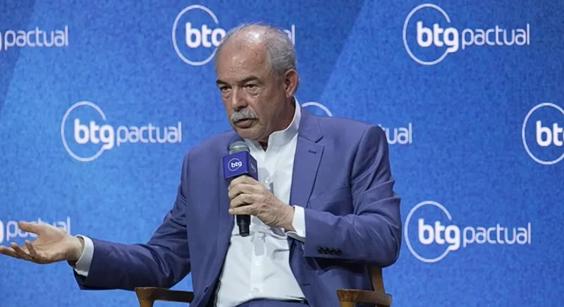 Mercadante defende atuação do Estado para fortalecer a indústria brasileira