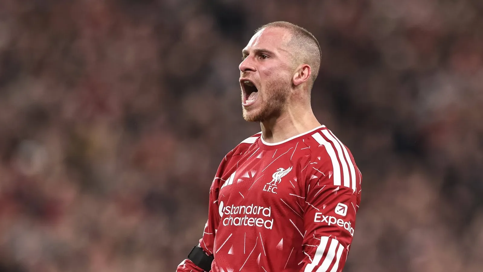 Liverpool supera Atlético com pressão e gols de Szoboszlai e Mac Allister