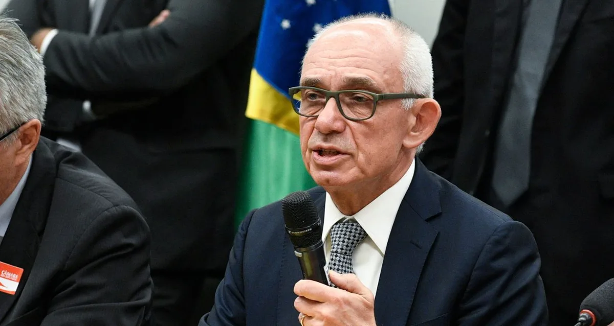 Schvartsman assume CEO da CSN com dívida elevada e foco na governança