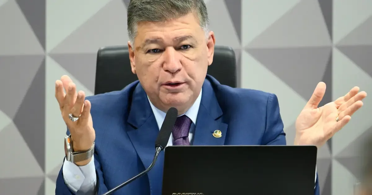 Viana questiona atuação da PF e pede mudanças no STF e no Senado