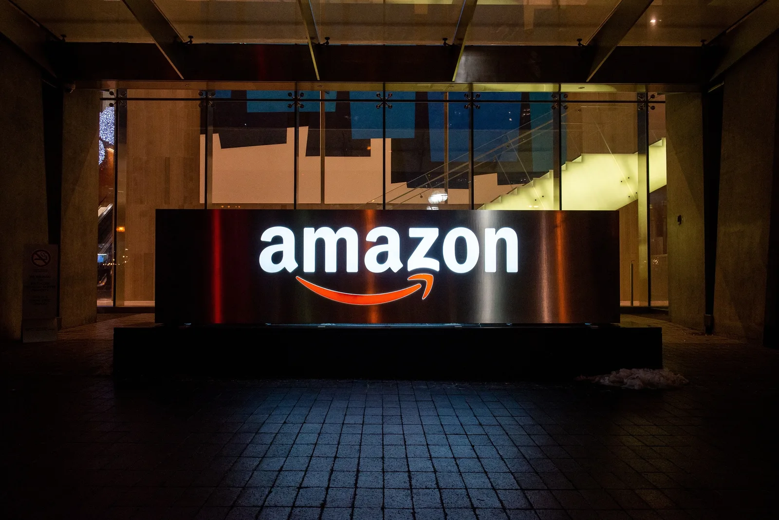 AWS anuncia US$ 1 bilhão para comunidades com data centers nos EUA