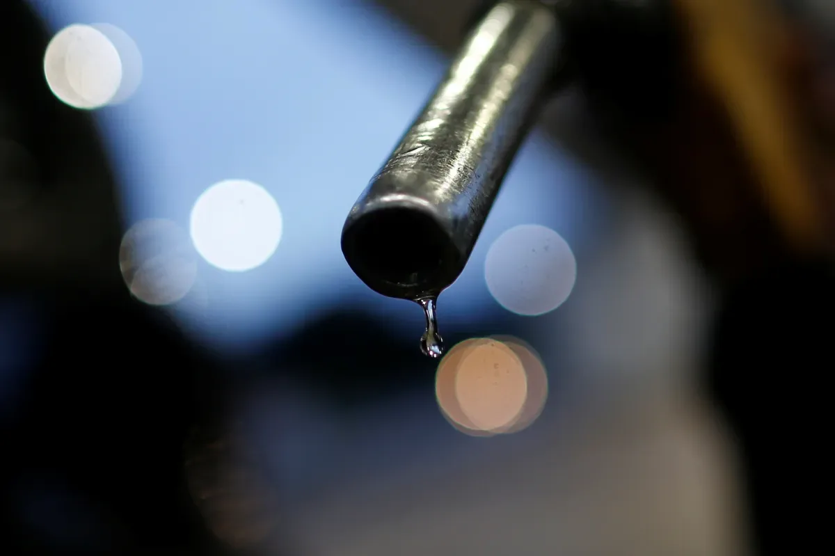 Governo prepara desoneração para manter redução no preço da gasolina