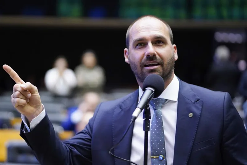 STF confirma pena de quatro anos para Eduardo Bolsonaro por coação