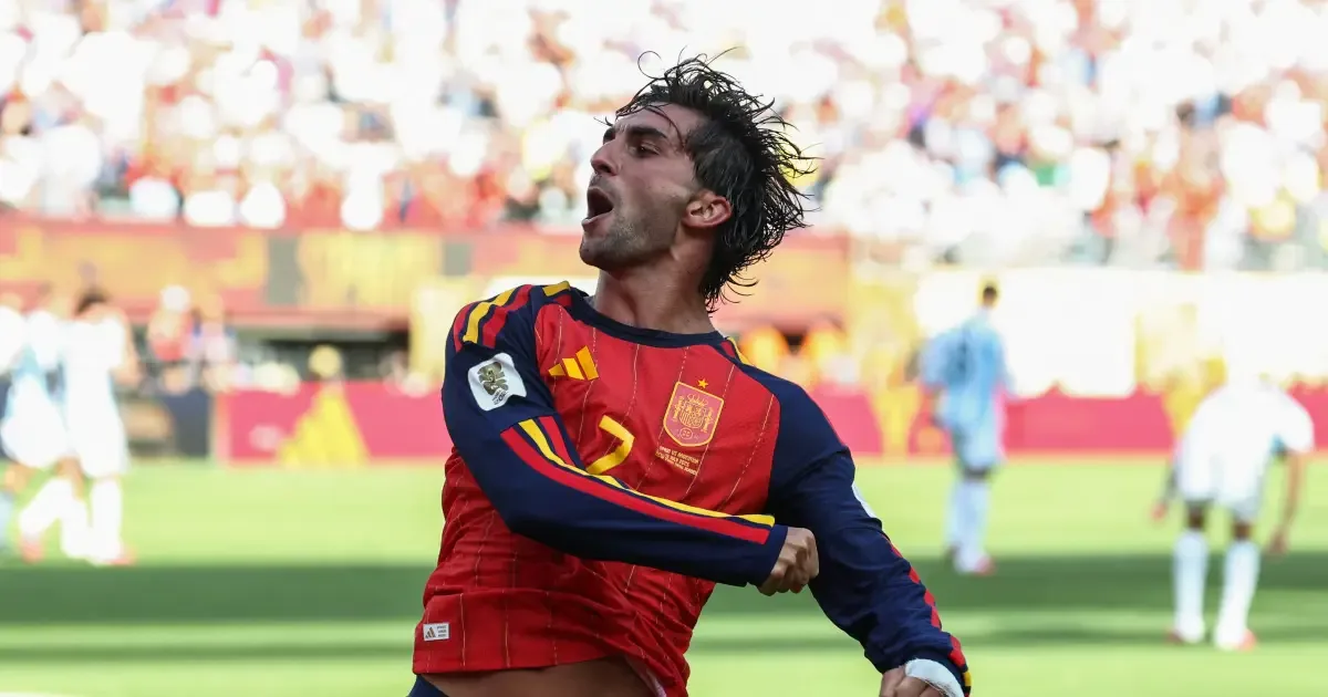 Ferran Torres deixa seleção espanhola por problema no tornozelo