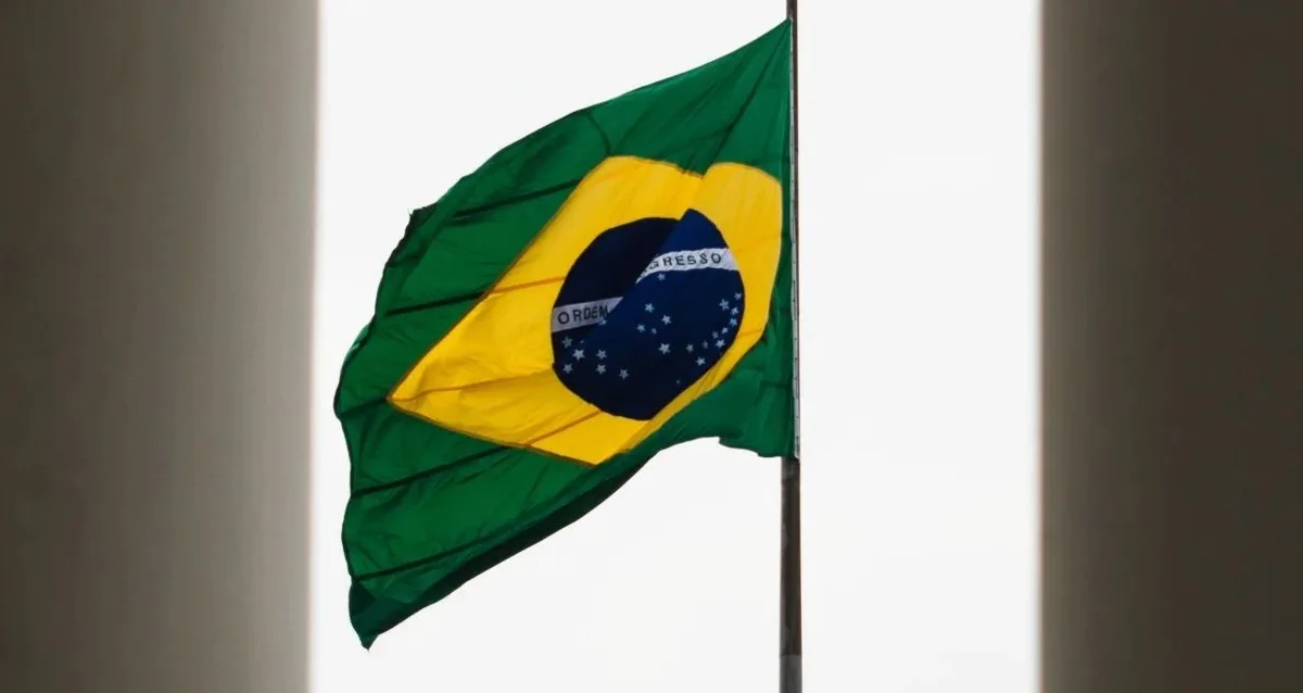 Lula participa de desfile em Brasília ao lado de chefes dos Três Poderes