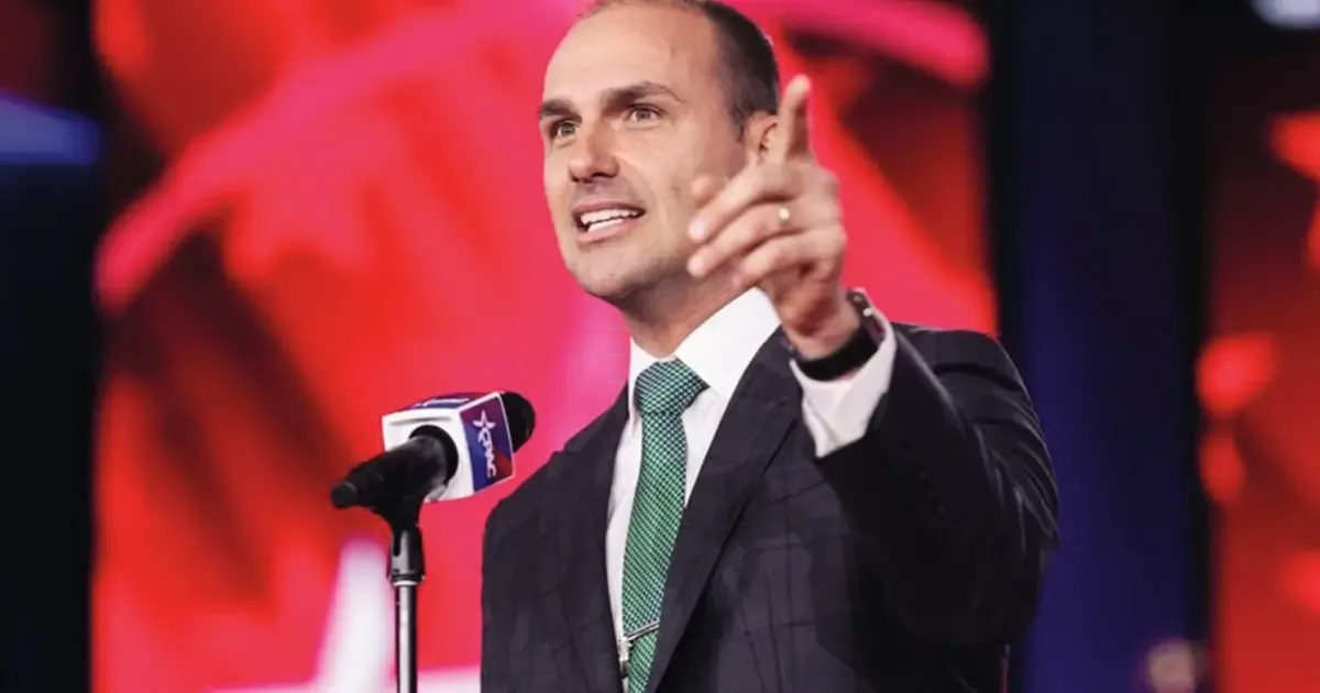 Eduardo Bolsonaro anuncia documentário sobre Alexandre de Moraes