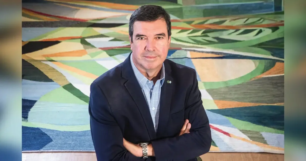 Eduardo Riedel garante novo mandato no governo de Mato Grosso do Sul