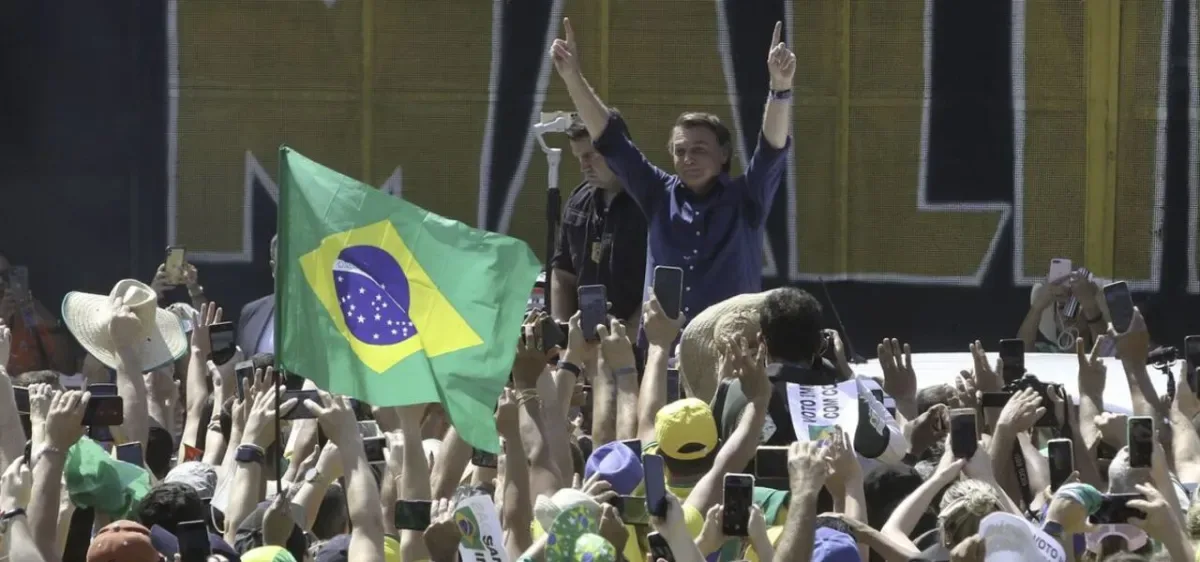 De desfile oficial a palanque: como Bolsonaro usou o 7 de Setembro