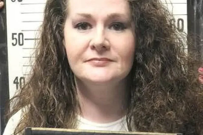 Falha na injeção deixa Christa Pike viva e leva Tennessee a suspender execuções